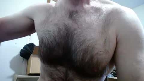 Snapshot of fitshow75 chatting on 09/27/25, 11:37 Links in Bio below online show from 09/27/25, 11:37