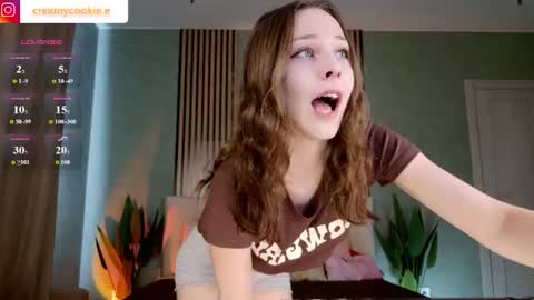 Snapshot of fixielu chatting on 07/07/26, 03:09 im Linda please give me thumbs up online show from 07/07/26, 03:09