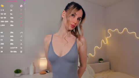 Snapshot of fizana chatting on 05/27/26, 01:57 Kira online show from 05/27/26, 01:57