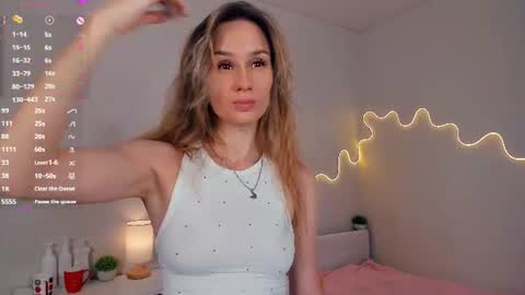 Snapshot of fizana chatting on 06/10/26, 01:28 Kira online show from 06/10/26, 01:28