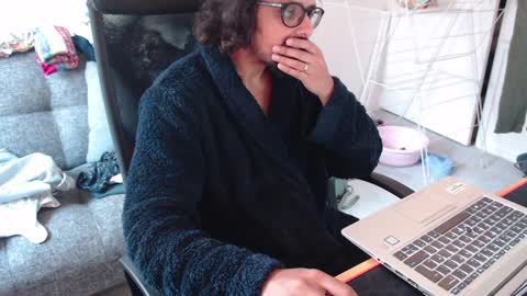 fizz6572 online show from 12/16/24, 08:41
