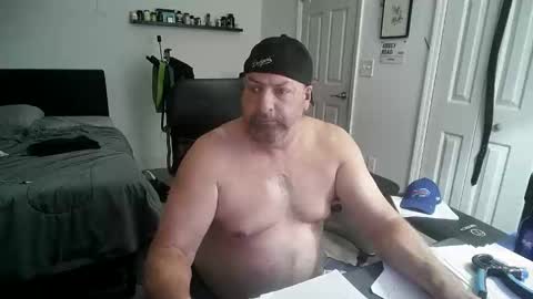 Florida guy online show from 10/01/25, 05:02