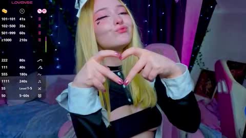 Snapshot of flaircorell chatting on 09/09/25, 04:12 Sophie online show from 09/09/25, 04:12