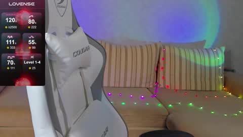 Yana online show from 11/17/25, 01:55