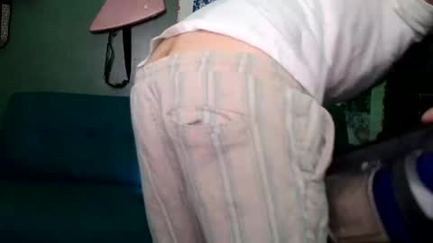 Flannel Dong online show from 11/25/25, 06:57