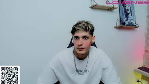 Snapshot of flaquito___ chatting on 05/15/26, 09:11 Flaquito online show from 05/15/26, 09:11