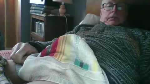 Snapshot of flasher65 chatting on 01/11/26, 12:10 flasher65 online show from 01/11/26, 12:10
