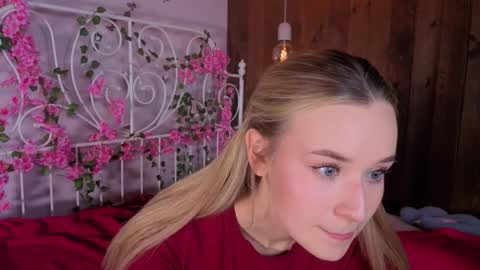 Amina online show from 11/25/25, 12:16