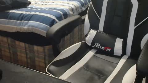 Snapshot of flict86682307 chatting on 02/02/25, 04:54 Flic online show from 02/02/25, 04:54