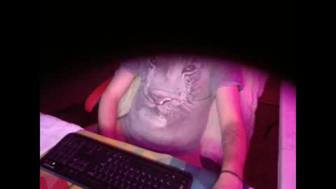 Snapshot of flingledrip chatting on 02/13/25, 02:12 flingledrip online show from 02/13/25, 02:12