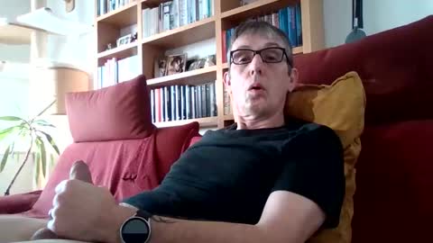 Ralf online show from 04/01/26, 06:14