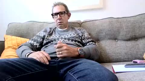 Snapshot of flirtofcharleston chatting on 02/17/25, 07:10 Flickrbrite online show from 02/17/25, 07:10