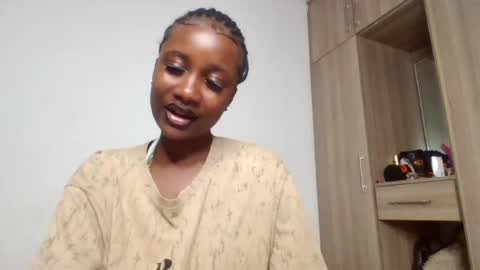 Snapshot of flirty_arrya chatting on 06/29/26, 10:15 flirty_arrya online show from 06/29/26, 10:15