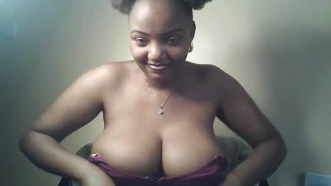 Snapshot of flirtymimie chatting on 05/16/26, 06:43 flirtymimie online show from 05/16/26, 06:43