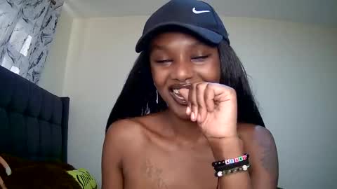 sheery online show from 01/23/25, 06:39