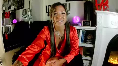 Snapshot of flobella chatting on 07/14/26, 02:05 Flobella online show from 07/14/26, 02:05
