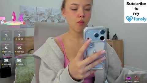 Mona online show from 04/19/26, 01:38