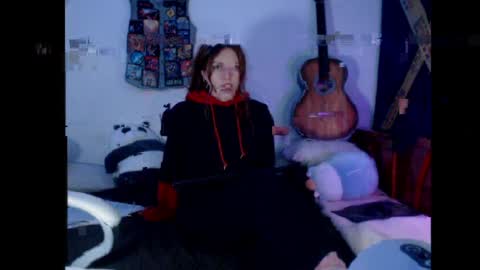 flor3citarockera online show from 04/12/26, 03:39