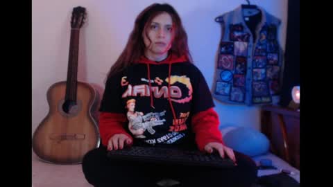 Snapshot of flor3citarockera chatting on 05/19/26, 02:45 flor3citarockera online show from 05/19/26, 02:45