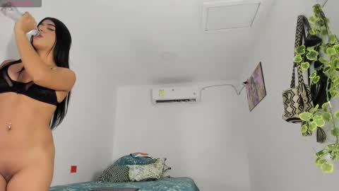    online show from 12/22/25, 03:58