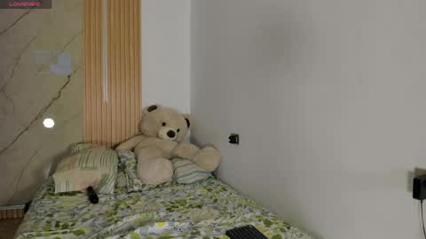    online show from 04/01/26, 07:09