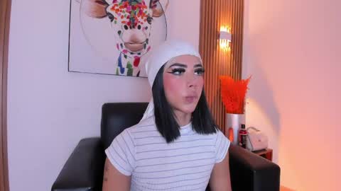  Flor  online show from 04/29/26, 03:54