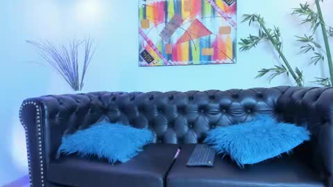  Flor  online show from 05/02/26, 03:33