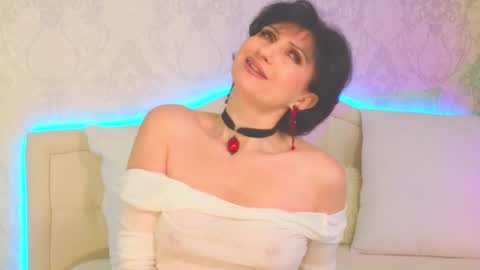 Victoria create your account through my link  online show from 12/07/24, 11:07