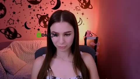 Snapshot of flora_ri chatting on 06/27/26, 12:22 just ask me online show from 06/27/26, 12:22