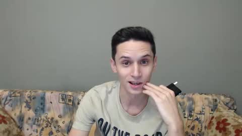 Snapshot of florecharming chatting on 11/12/25, 06:41 Flore online show from 11/12/25, 06:41