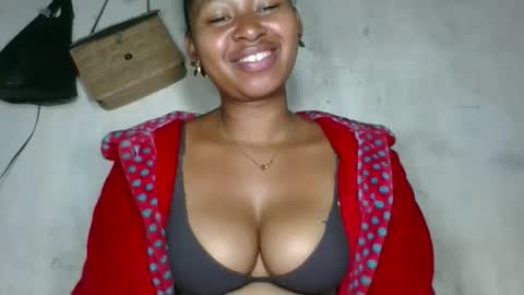 florencia011 online show from 11/10/25, 04:06