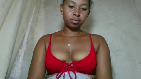 Snapshot of florencia011 chatting on 05/19/26, 11:16 florencia011 online show from 05/19/26, 11:16