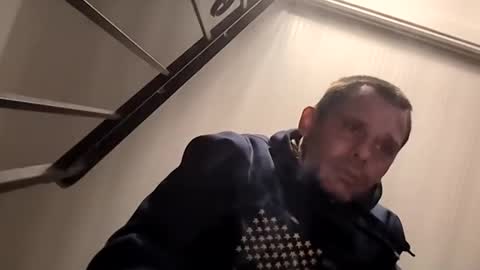 floridaman320 online show from 12/15/25, 05:23