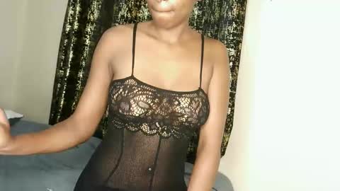 flower748 online show from 04/16/26, 04:41