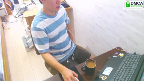 Snapshot of flowerbox chatting on 07/02/26, 04:29 flowerbox online show from 07/02/26, 04:29