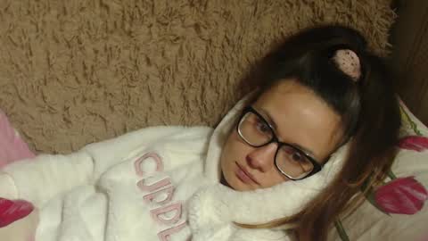 Snapshot of flowercandydoll chatting on 12/11/24, 07:46 say meow and send tip online show from 12/11/24, 07:46