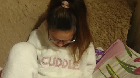 Snapshot of flowercandydoll chatting on 12/16/24, 02:25 say meow and send tip online show from 12/16/24, 02:25