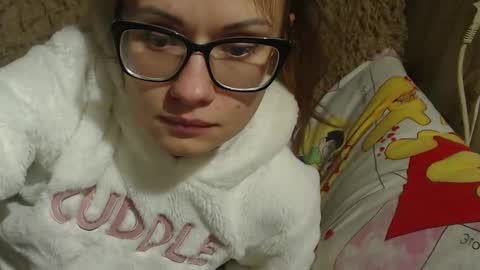 Snapshot of flowercandydoll chatting on 12/27/24, 04:10 say meow and send tip online show from 12/27/24, 04:10