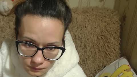 Snapshot of flowercandydoll chatting on 12/28/24, 01:18 say meow and send tip online show from 12/28/24, 01:18