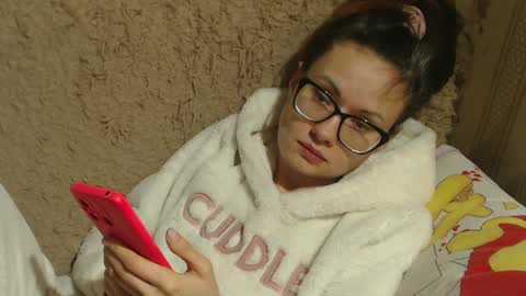 Snapshot of flowercandydoll chatting on 01/26/25, 02:41 say meow and send tip online show from 01/26/25, 02:41