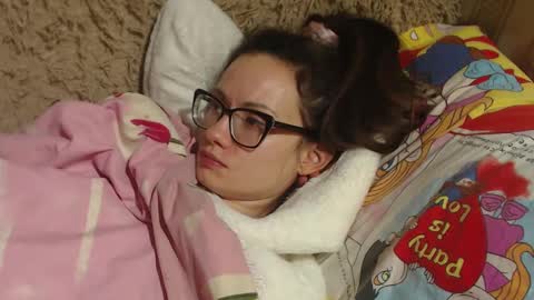 Snapshot of flowercandydoll chatting on 02/04/25, 12:51 say meow and send tip online show from 02/04/25, 12:51