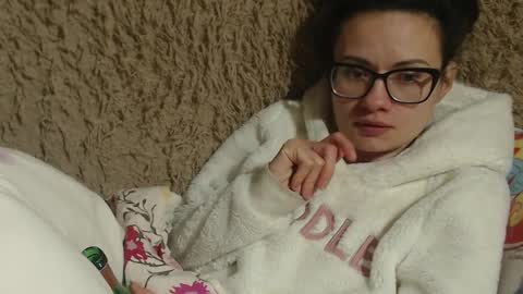 Snapshot of flowercandydoll chatting on 02/15/25, 11:03 say meow and send tip online show from 02/15/25, 11:03