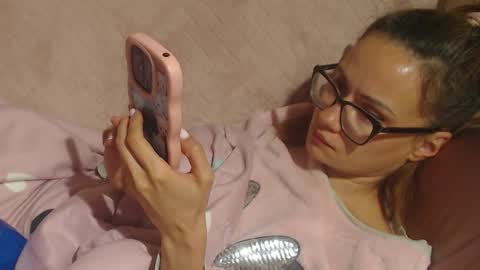 Snapshot of flowercandydoll chatting on 10/14/25, 05:03 say meow and send tip online show from 10/14/25, 05:03