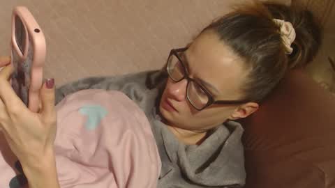 Snapshot of flowercandydoll chatting on 12/04/25, 06:38 say meow and send tip online show from 12/04/25, 06:38