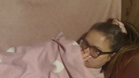 Snapshot of flowercandydoll chatting on 01/15/26, 07:35 say meow and send tip online show from 01/15/26, 07:35