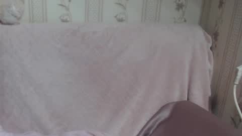 Snapshot of flowercandydoll chatting on 02/27/26, 11:27 say meow and send tip online show from 02/27/26, 11:27