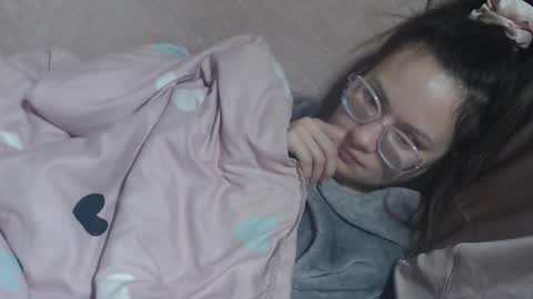 Snapshot of flowercandydoll chatting on 03/15/26, 01:22 say meow and send tip online show from 03/15/26, 01:22