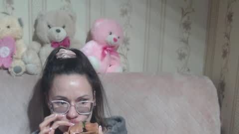 say meow and send tip  online show from 03/27/26, 04:51