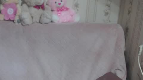 say meow and send tip  online show from 04/13/26, 03:50