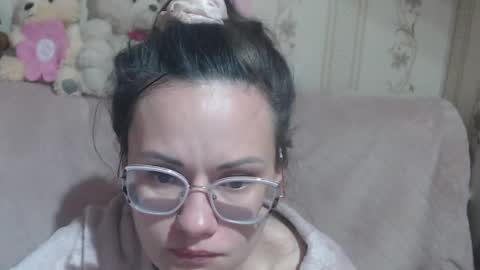 say meow and send tip  online show from 04/16/26, 07:42